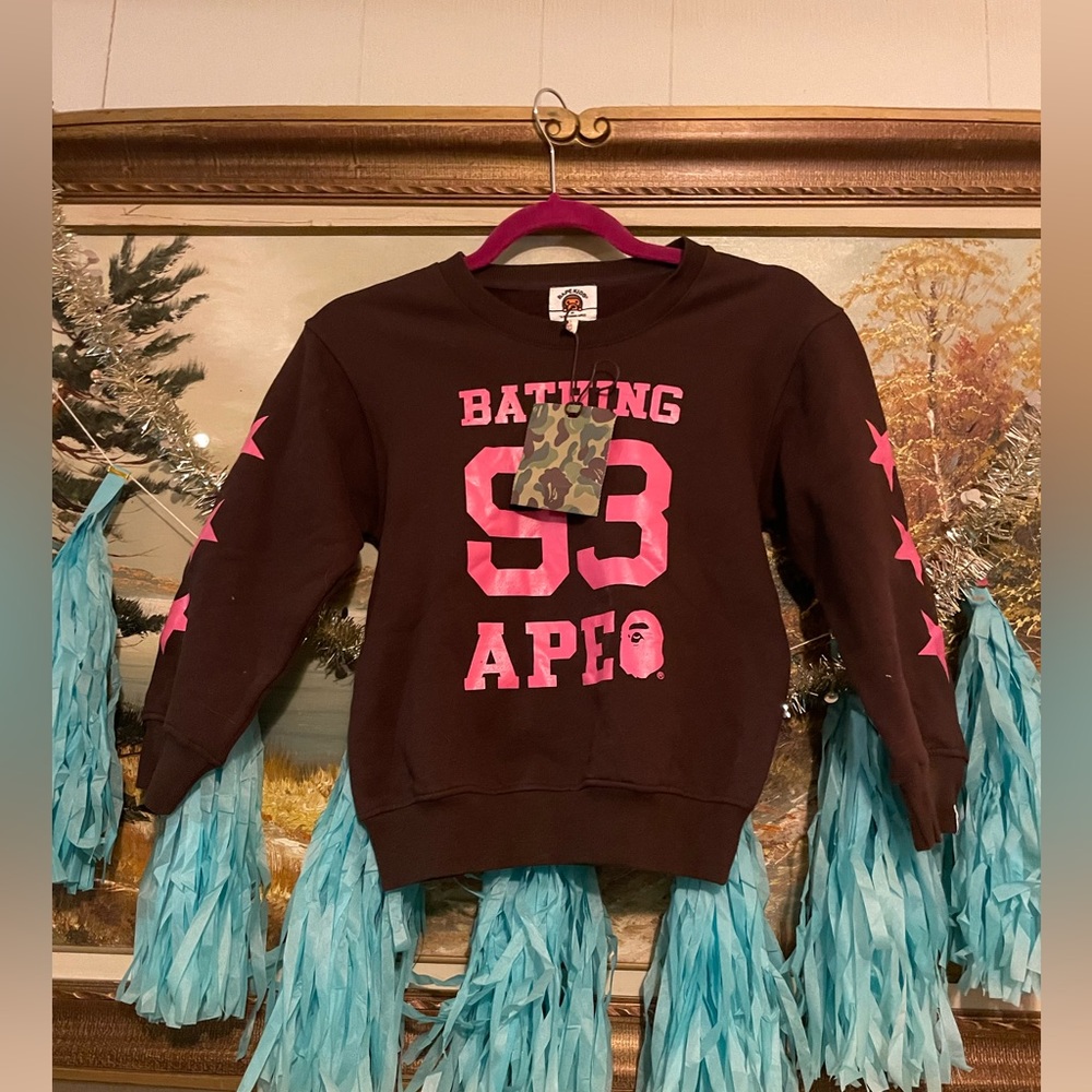 BAPE Bathing Ape Kids Crewneck Sweatshirt. BNWT. Size 130. 5-6yo